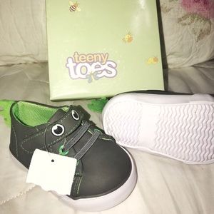 Boy’s Walking Shoes